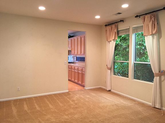 5th image of 4076 Louvre Ave