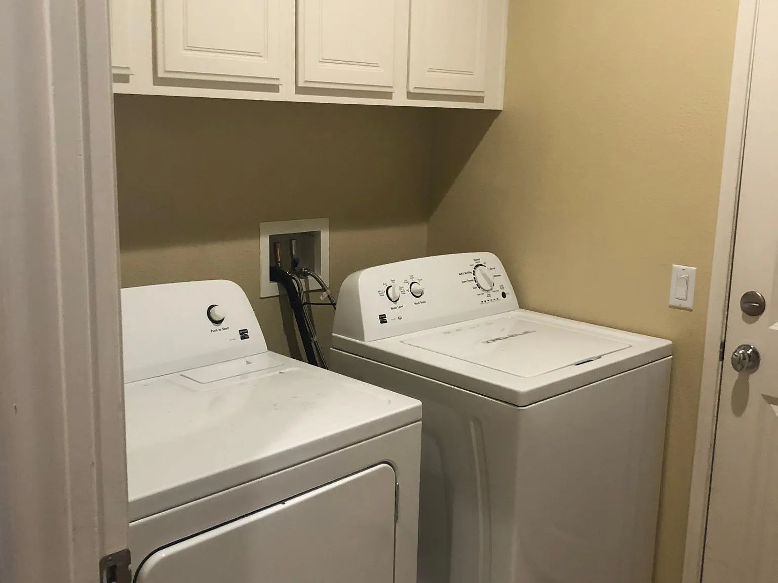 4 bed, 2800 sqft, $600 — Photo 3