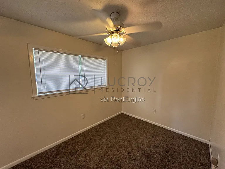 3203 Harle St — Photo 12