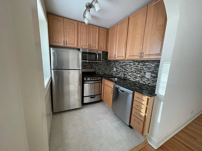 1824 N Lincoln Park W #208 — Photo 19