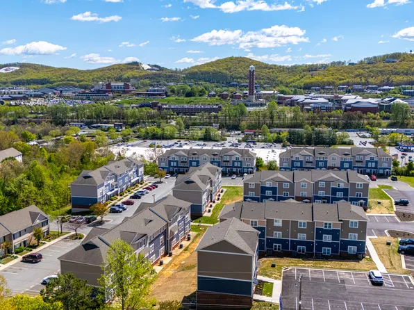 1600 Wards Ferry Rd, Lynchburg, VA