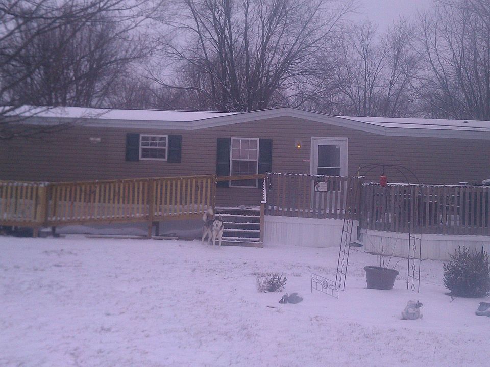 1st image of 148 N Blackberry Cir