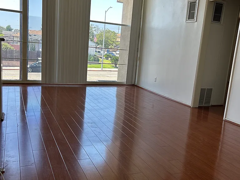 620 N Wilcox Ave — Photo 10