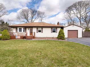 137 Clinton Ave, Mastic, NY 11950