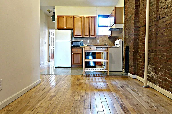 Rented by Level Group | media 15