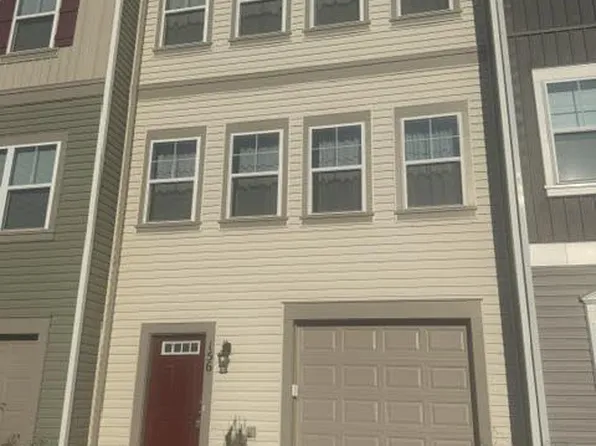 156 Heyford Dr, Stephenson, VA 22656