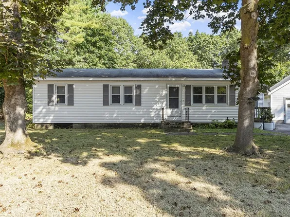2 Cedar Ln, Bedford, MA 01730