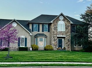 126 Meadowland Dr, Collegeville, PA 19426