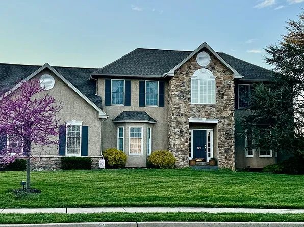 126 Meadowland Dr, Collegeville, PA 19426