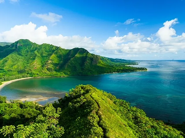 Neighborhood Scenery:
Kahana Bay