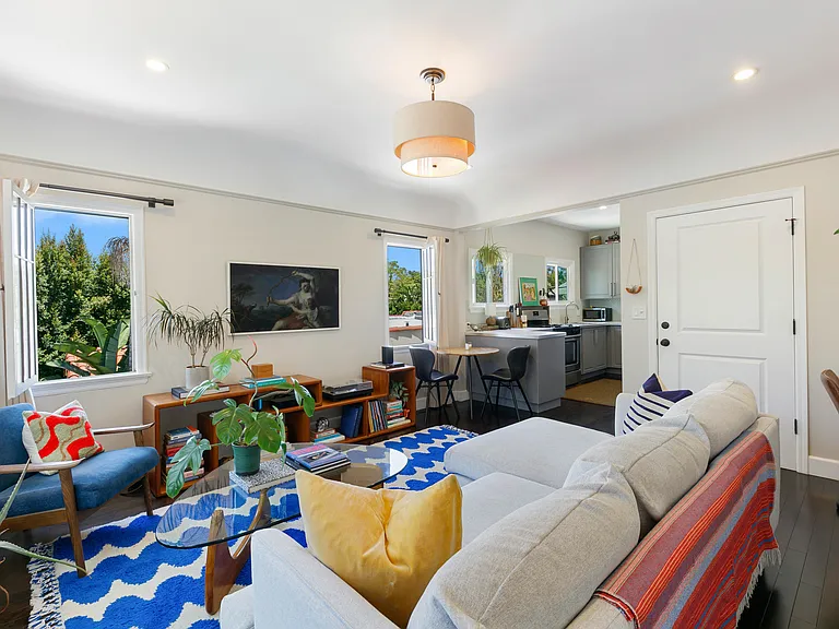 1118 Poinsettia Dr #1120-1/2 — Photo 4