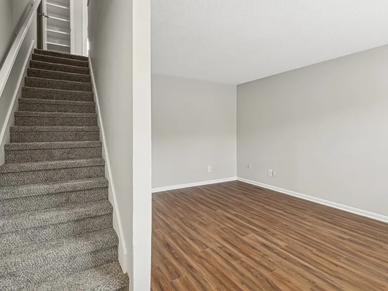 Rosewood Townhomes — Photo 6