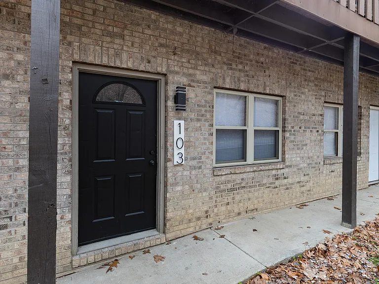 Brookhaven Apartments — Photo 5