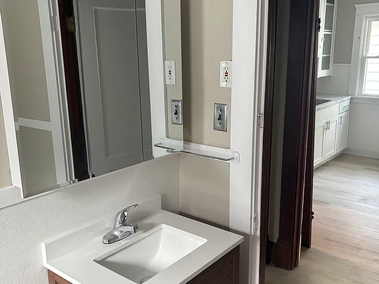 15406 Holmes Ave #1 — Photo 7