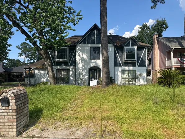 20718 Highland Hollow Ln, Houston, TX 77073