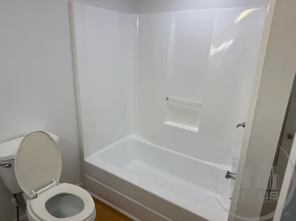 23 Hawley St APT 2, Worcester, MA 01609