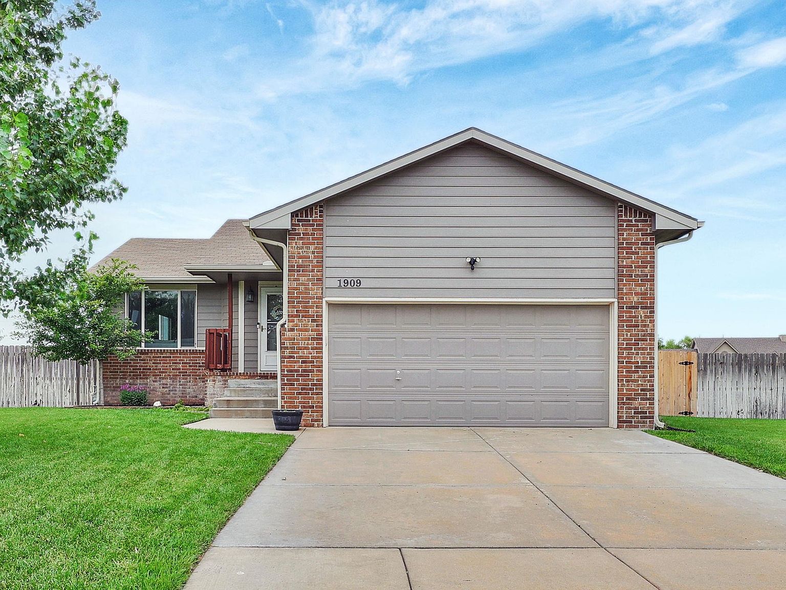 1909 N McRae Dr, Goddard, KS 67052 Zillow