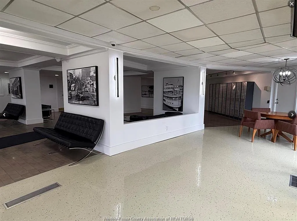 1 bed, 1.0 bath, 635 sqft, $1,600 — Photo 4