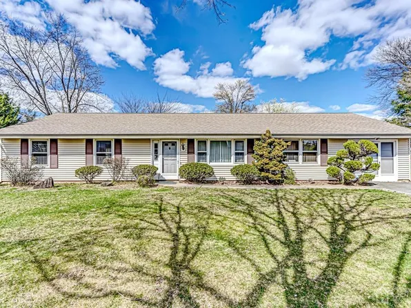 429 Jarrard St, Piscataway, NJ 08854