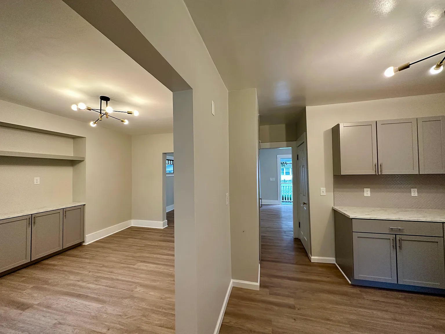 4 bed, 1610 sqft, $2,200 — Photo 3