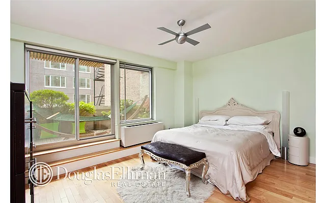 Sold by Douglas Elliman | media 16