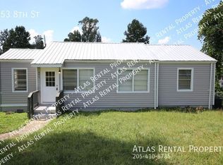 953 8th St, Pleasant Grove, AL 35127