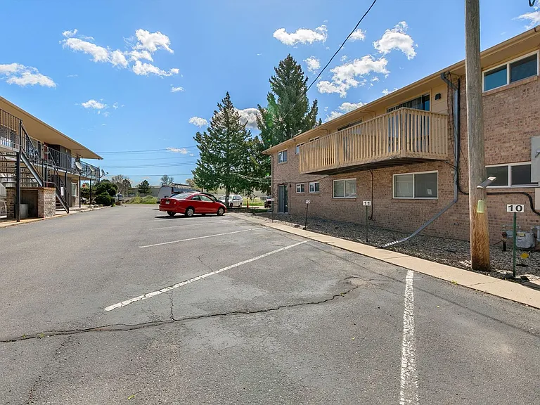 3342-3358 Butternut Dr — Photo 16