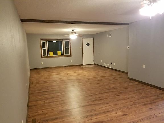 Living room facing front 