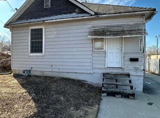 2112 Martin Luther King Jr Pkwy, Des Moines, IA 50314