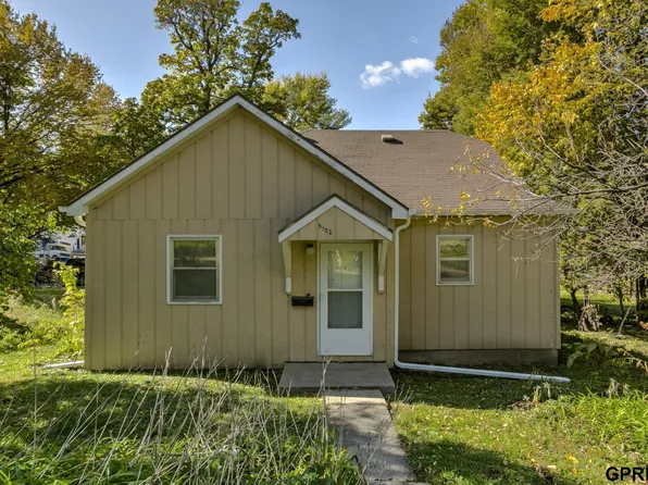 5102 N 40th St, Omaha, NE 68111