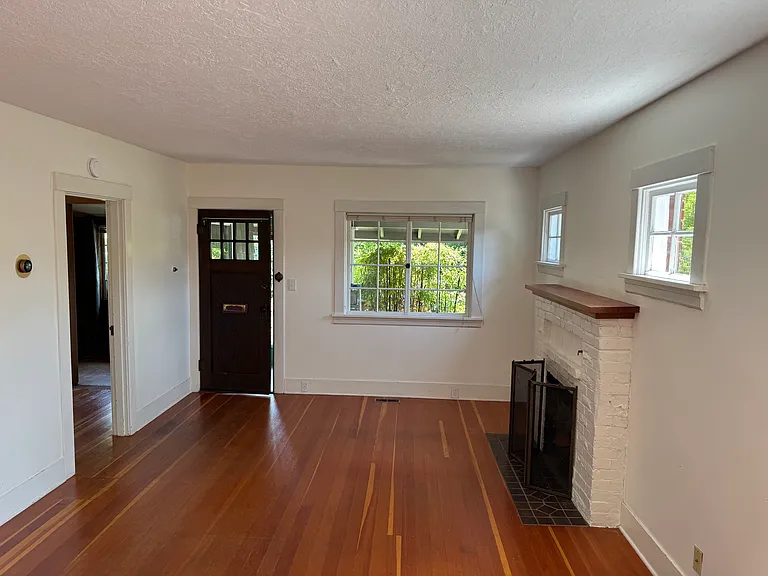 7511 SW 31st Ave — Photo 9
