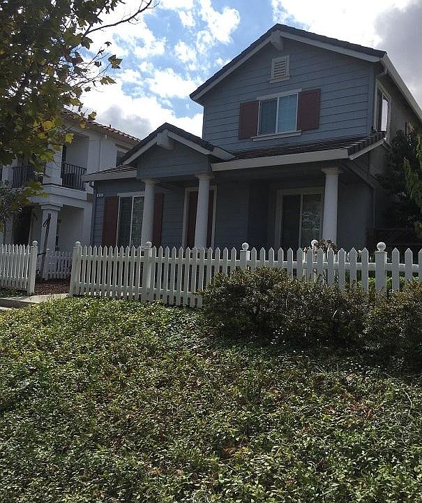 1st image of 41 W Amistad Ln