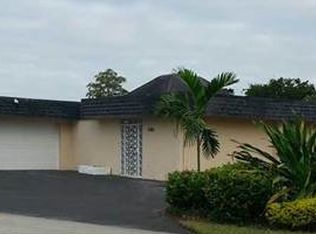 5503 Mulberry Dr, Tamarac, FL 33319