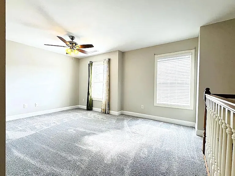 Huge loft, great place to set up play or activity area
