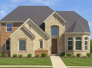 6835 John R Rd, Troy, MI 48085