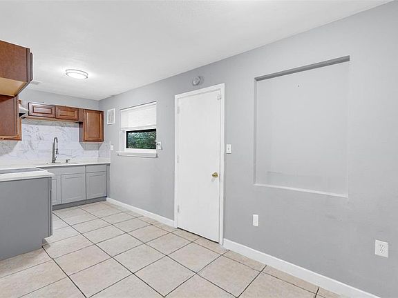 5th image of 6013 Navajo Way
