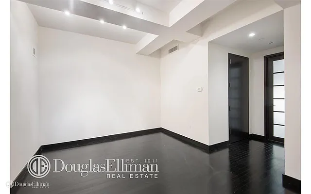 Rented by Douglas Elliman | media 21