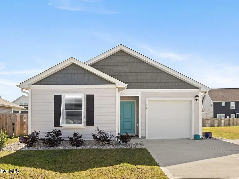316 Cleat Dr — Photo 1
