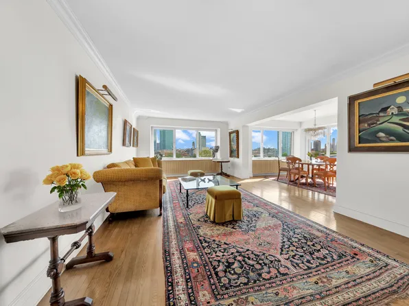45 Sutton Place South 14F image 3 of 20