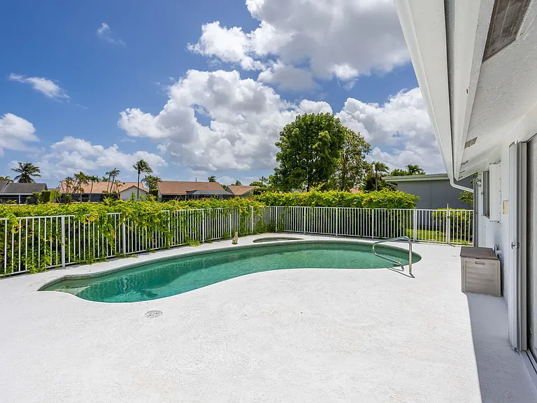 9476 El Clair Ranch Rd — Photo 8
