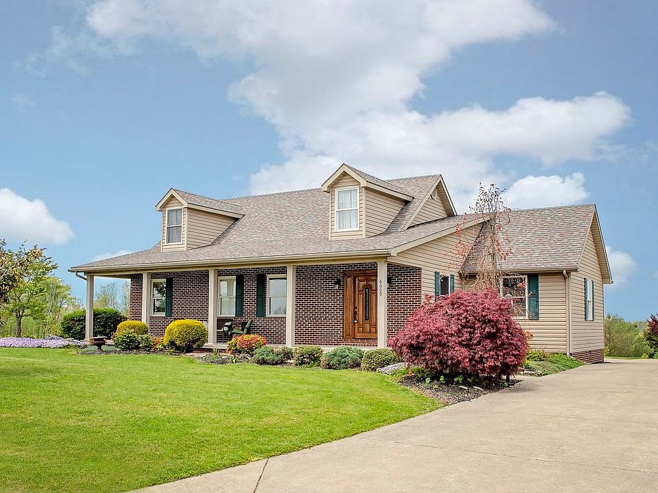 1st image of 6009 Woodlane Dr
