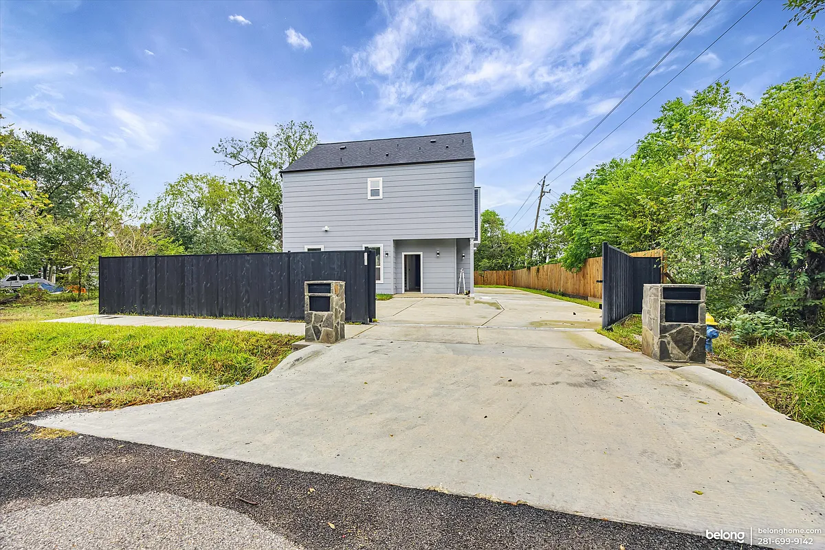 Building Photo - 3402 Nathaniel Brown St #B