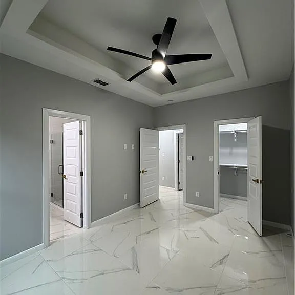5600 Northwestern Ave #1 — Photo 8
