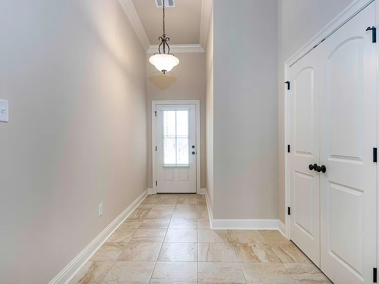 112 Melanie Rose Dr — Photo 3