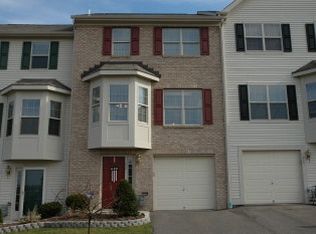 423 Georgetown Ct, Seven Fields, PA 16046