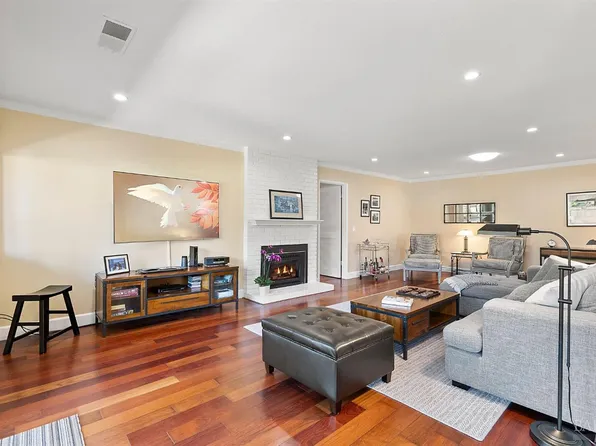 391 Rockgreen Place, Santa Rosa, CA 95409