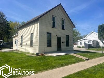516 C Ave W, Oskaloosa, IA, 52577