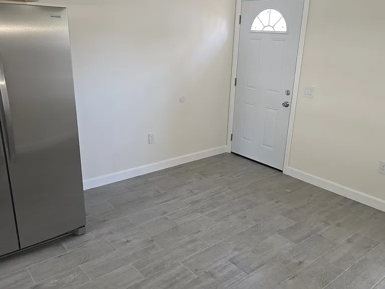 217 E Morningside St #A — Photo 19