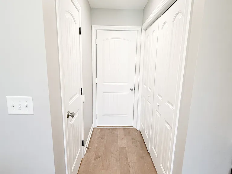1616 Parkside Dr — Photo 9