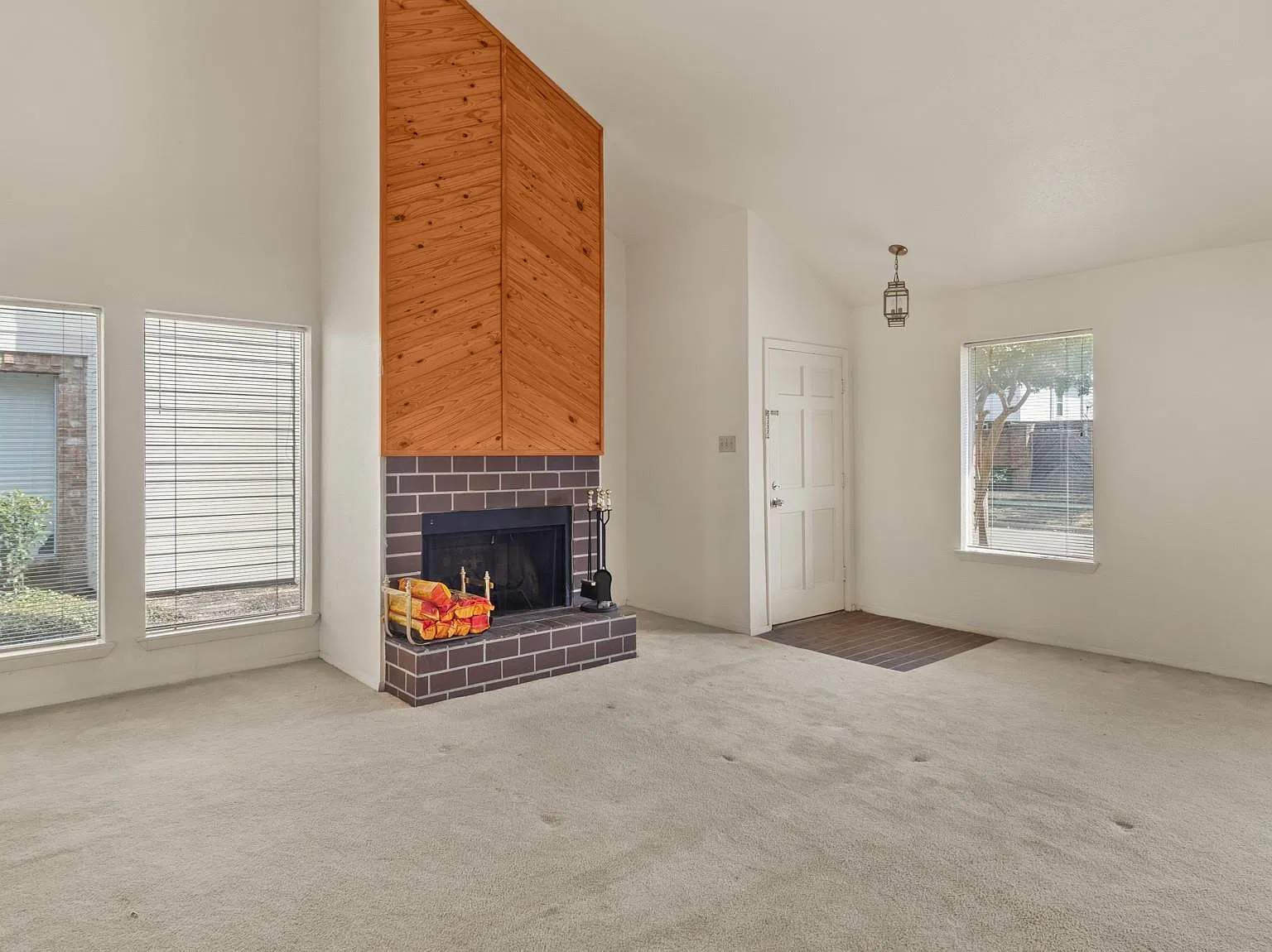 2 bed, 2.0 bath, 1455 sqft, $1,300 — Photo 3